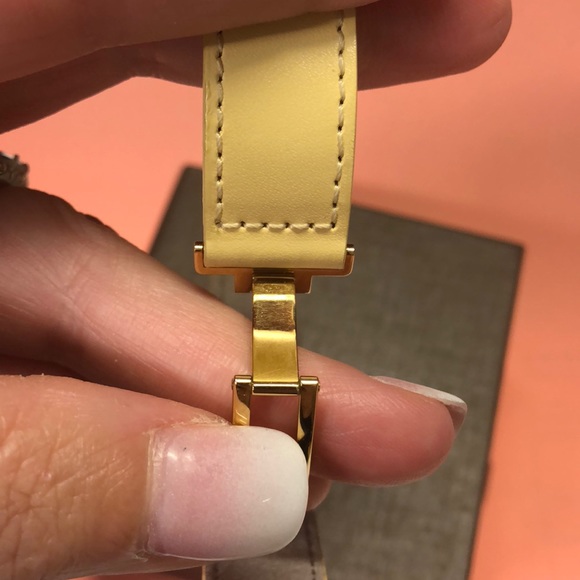 Louis Vuitton Hapi monogram leather bracelet - Picture 7 of 7